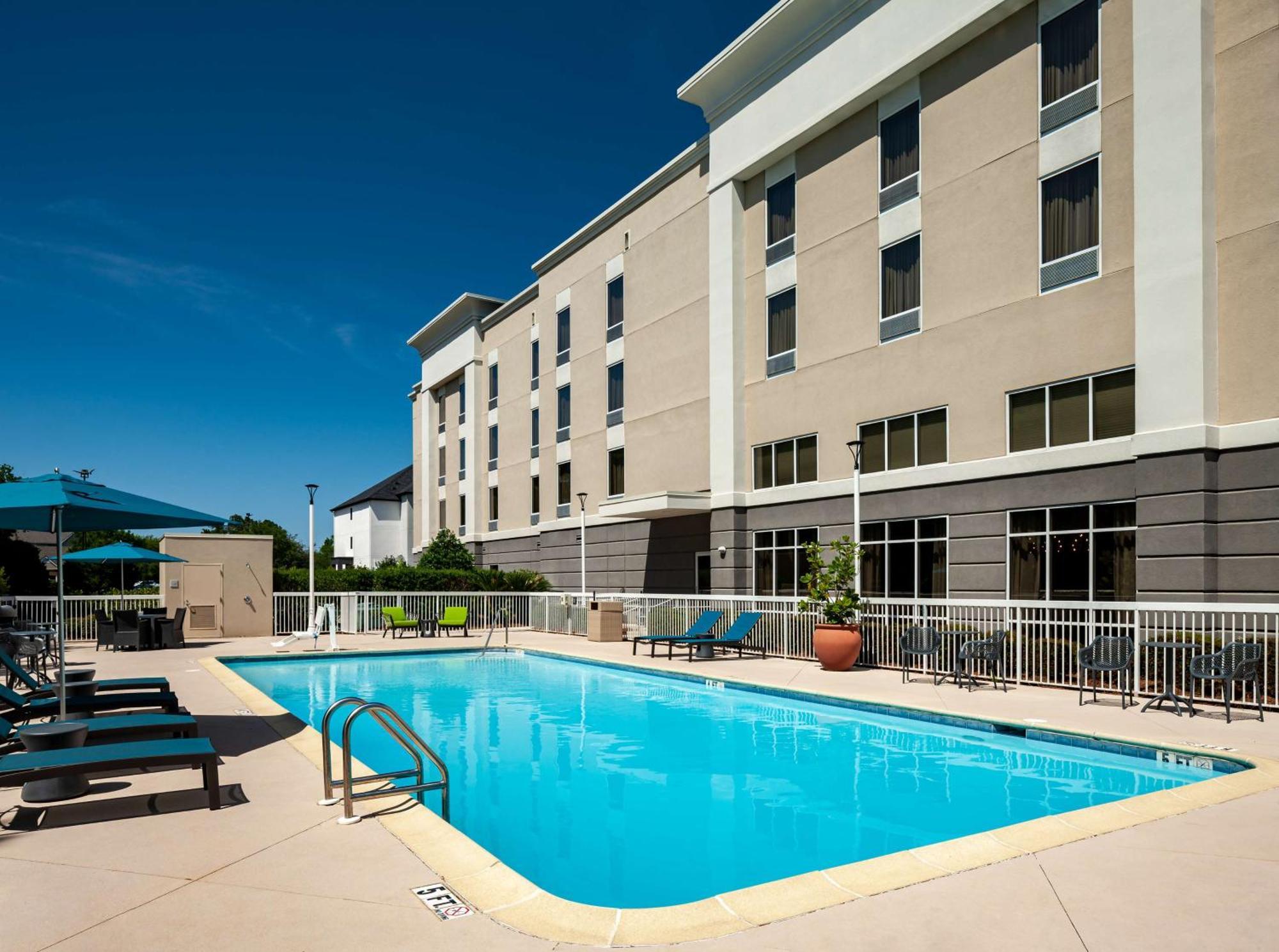 Hampton Inn & Suites Mobile I-65@ Airport Boulevard Exterior foto