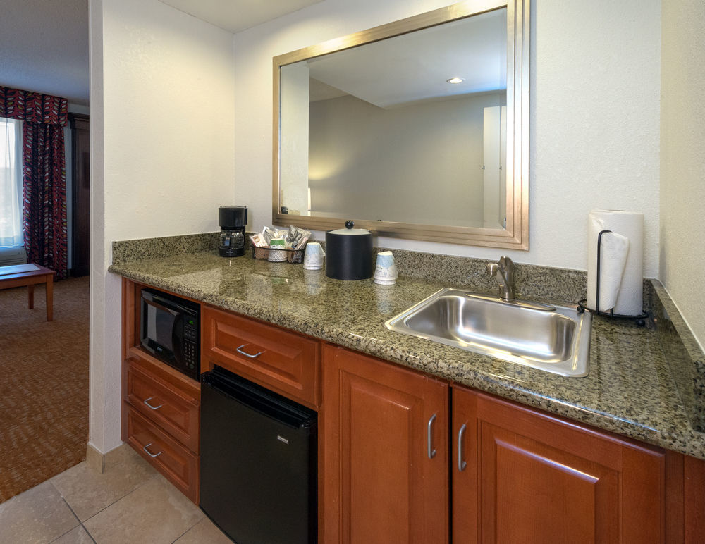 Hampton Inn & Suites Mobile I-65@ Airport Boulevard Exterior foto
