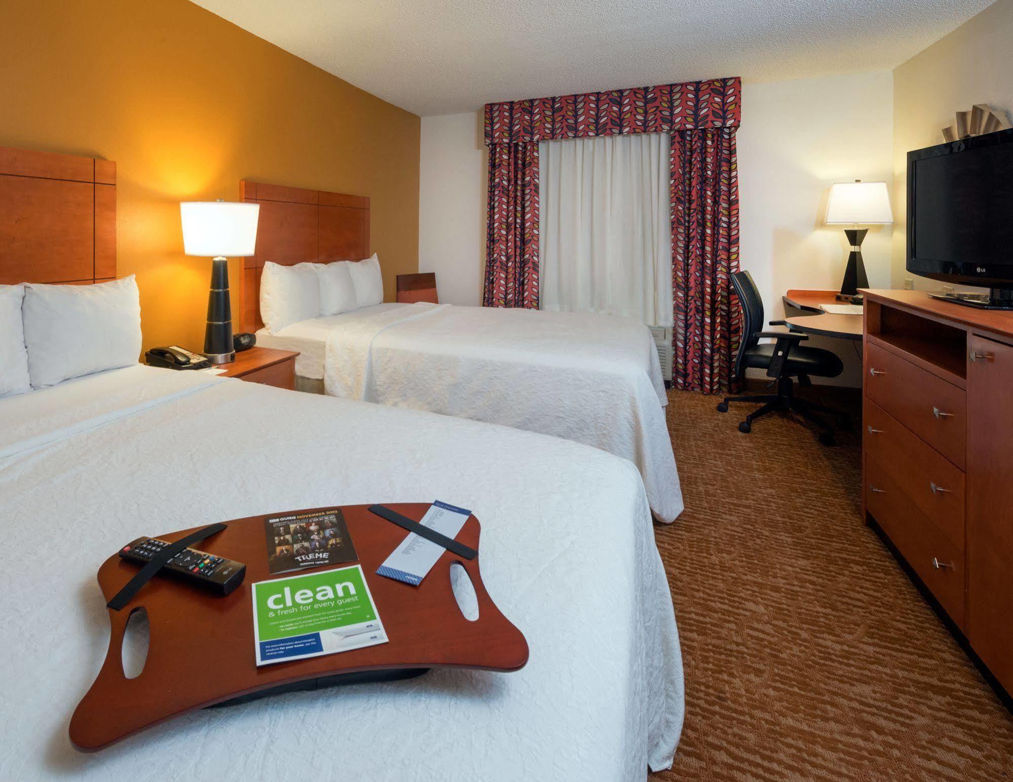 Hampton Inn & Suites Mobile I-65@ Airport Boulevard Exterior foto
